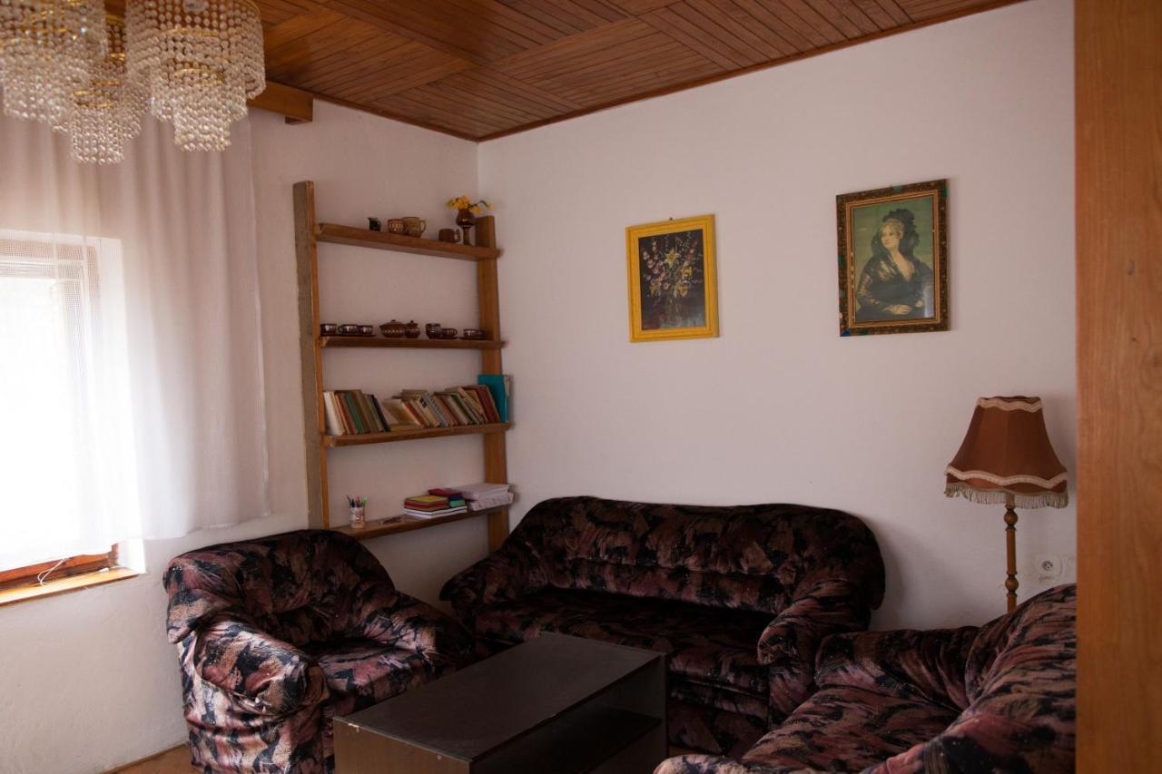 Galerka Lisny Ξενοδοχείο Εξωτερικό φωτογραφία